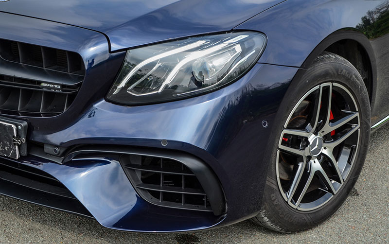 Mercedes-Benz E200 độ bodykit E63 S hầm hố tại Việt Nam